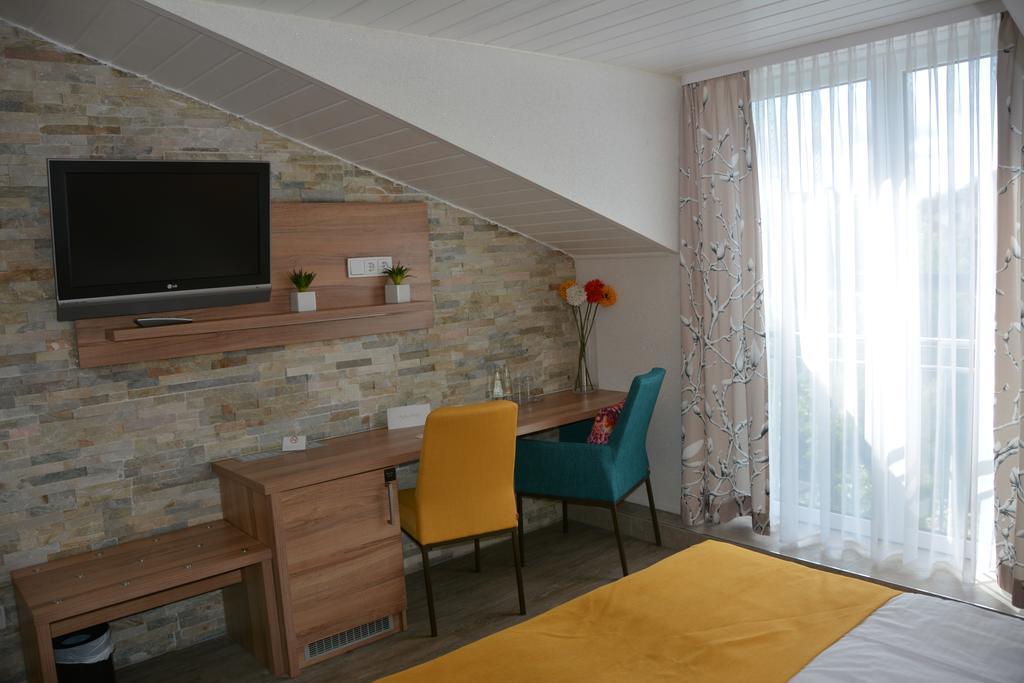 Alpina Hotel Rosenheim Kültér fotó